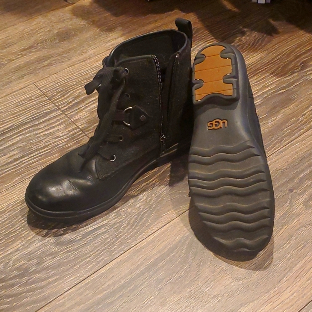 Ugg rain proof boots